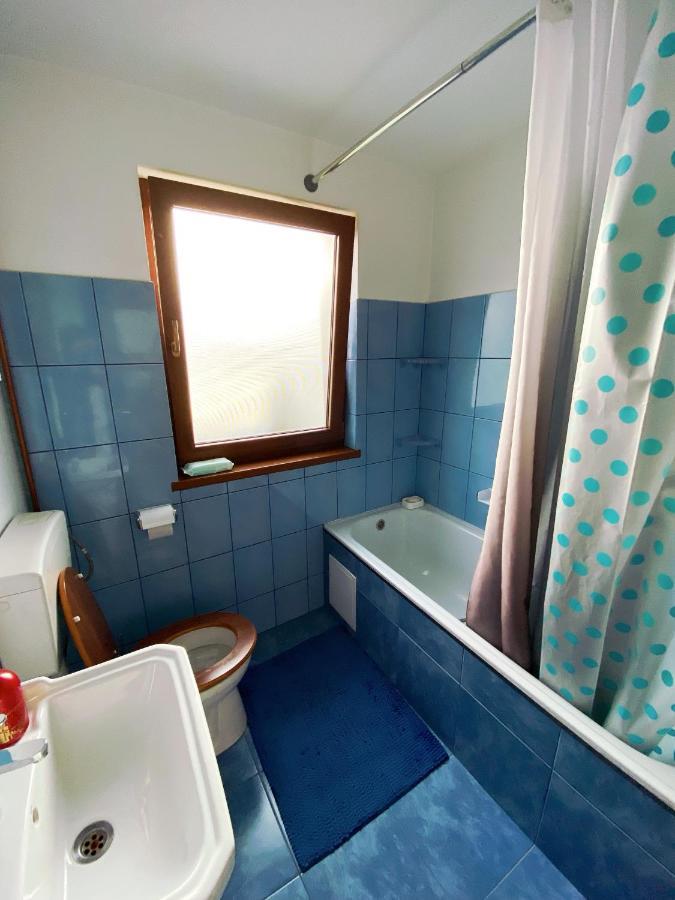 Grandma'S Cottage Sacele Bagian luar foto